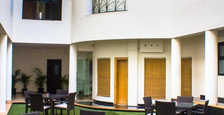 Hotel Phoenix Koregaon Park Poona Buitenkant foto